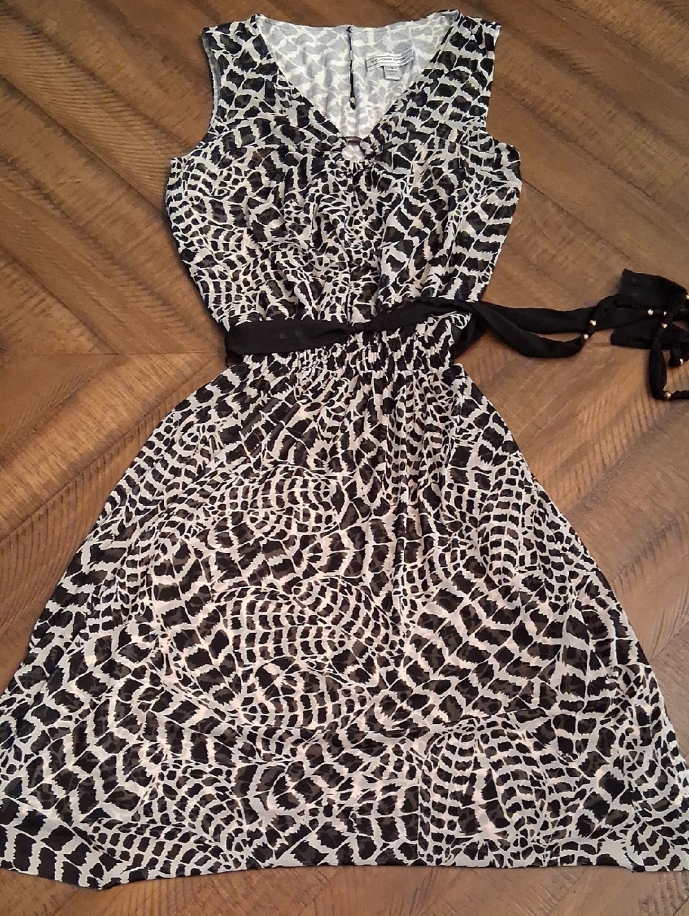 St.John Sleeveless Black and White Printed Midi Dress with Belt